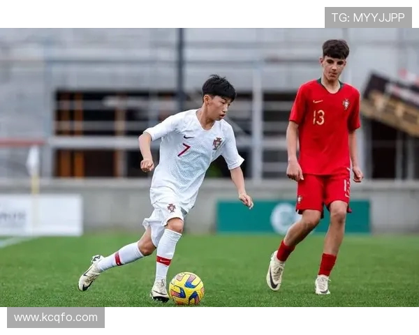 王磊独家分享足球心得与技巧助你提升球技的秘密解析